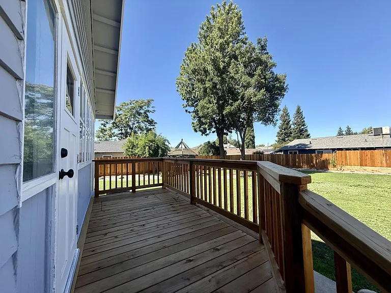 731 River Ave — Photo 17