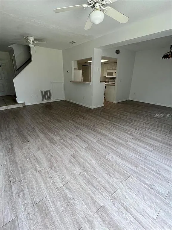 3 bed, 2.0 bath, 1200 sqft, $1,650 — Photo 4
