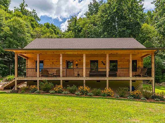 3rd image of 912 Love Rd