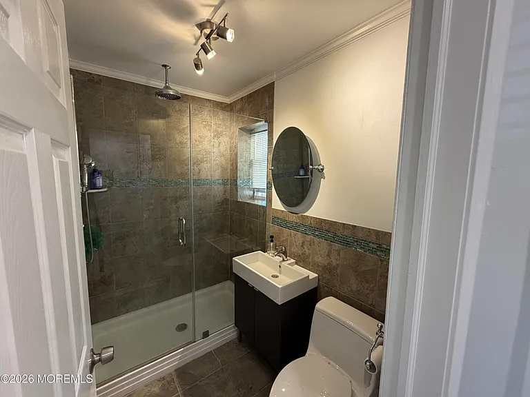 135 Wharfside Dr — Photo 9