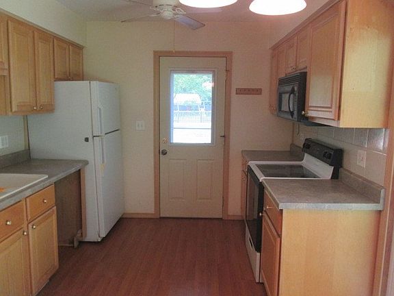 2nd image of 36911 N Corona Dr
