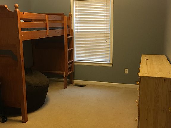 5th image of 251 Lois Ln