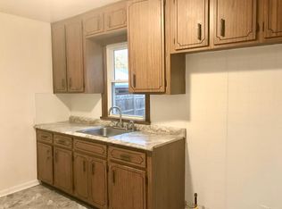 21307 Hillgrove Ave, Maple Hts, OH 44137