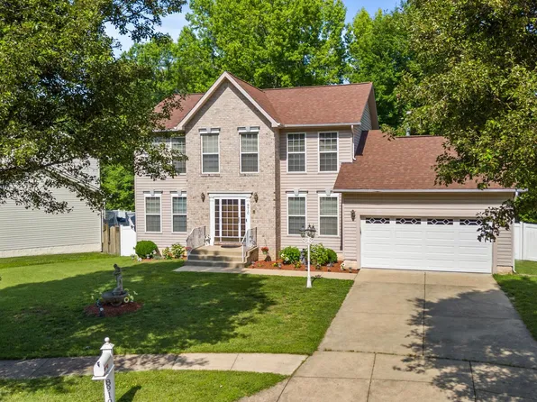 8910 Edison Ln, Clinton, MD 20735