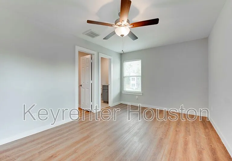 8635 Sunderland Rd #A — Photo 14