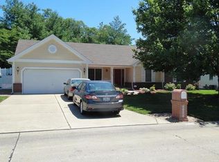 2368 Canyon Dr, Saint Charles, MO 63303
