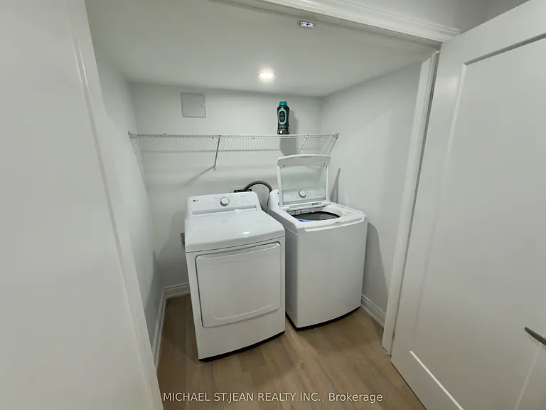 8849 Dogwood Cres #BASEMENT — Photo 10