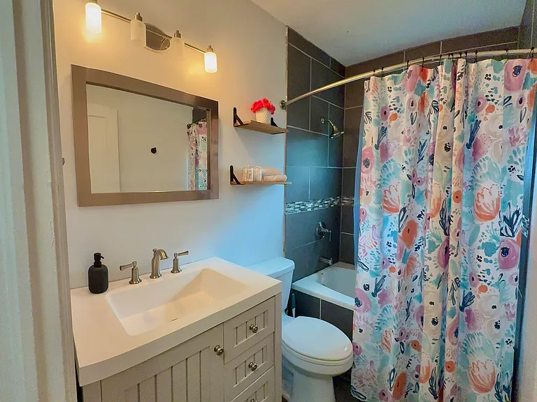 1155 Avondale Ave SE — Photo 10