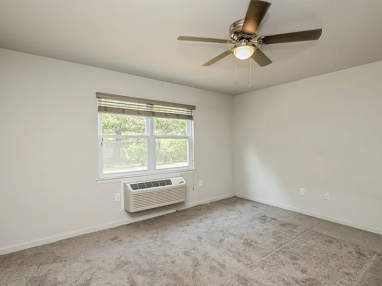 Zen Long Island at Copiague Apartment Homes — Photo 12