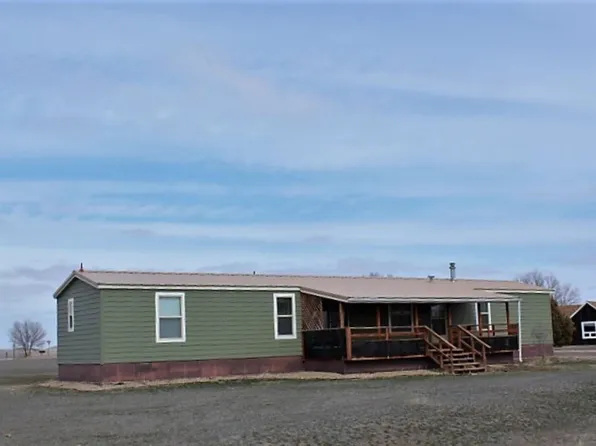 432 W 5th St, Oelrichs, SD 57763