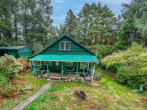 29 Neal Loop, Toledo, OR 97391