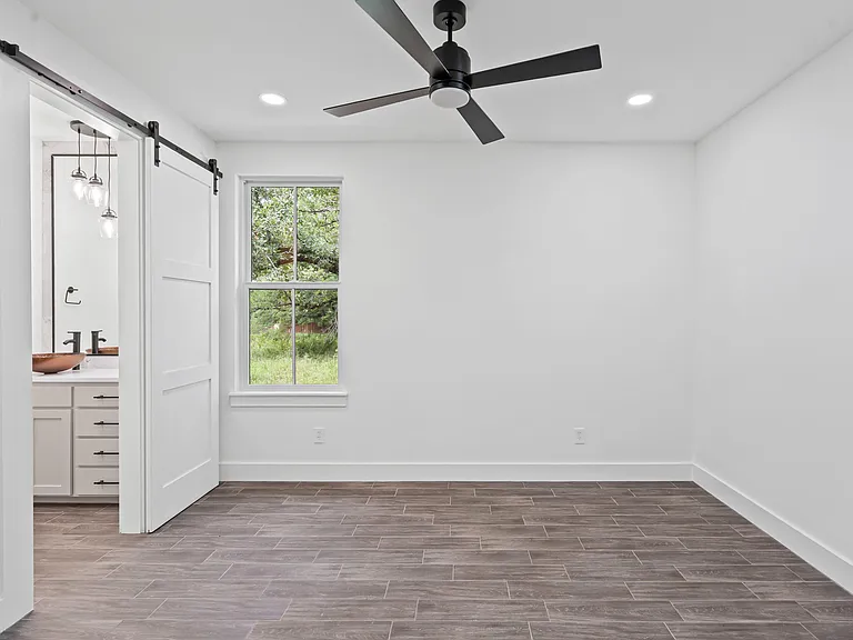 3501 Williamson Rd — Photo 17