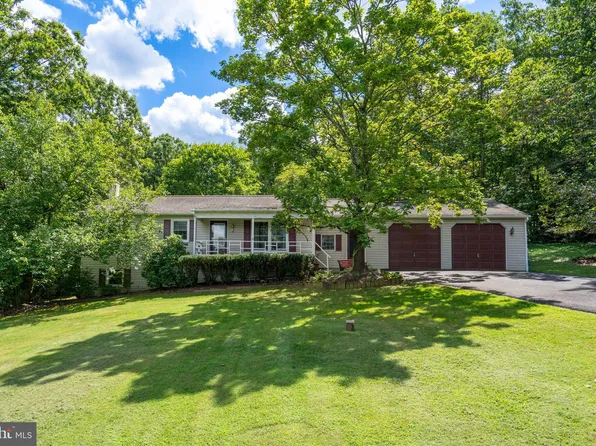 1646 Haywood Rd, Perkiomenville, PA 18074