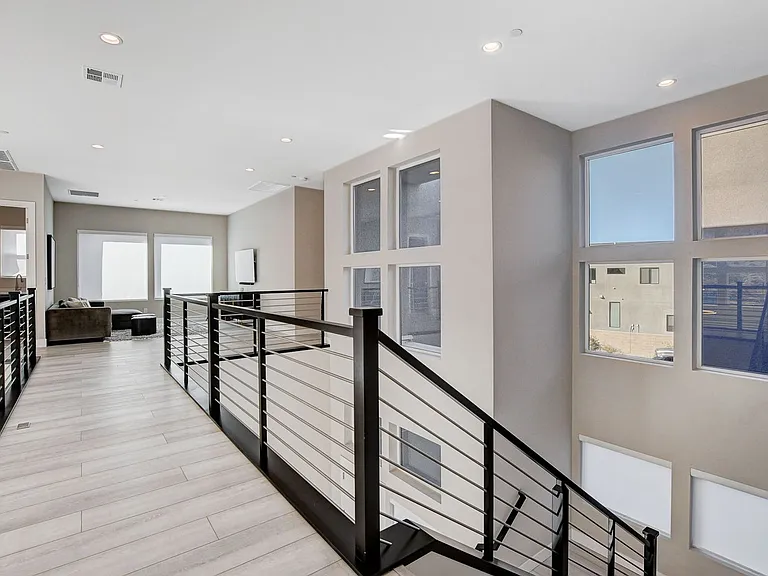 5289 Feathertop Dr — Photo 41