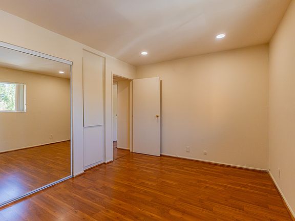 3rd image of 4708 Vista Del Monte Ave