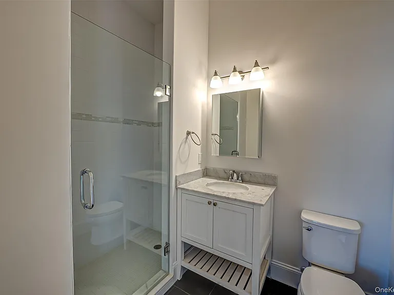 41 Green St #2C — Photo 11