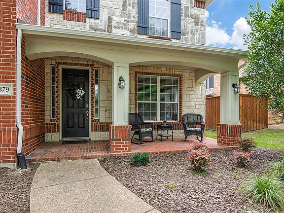 2nd image of 2879 Forest Manor Dr