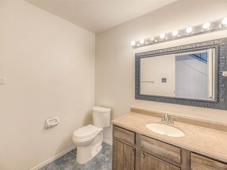 25634 Chestnut Ln — Photo 16