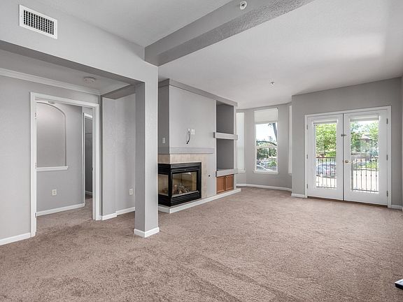 4th image of 1521L Vine St Unit 108