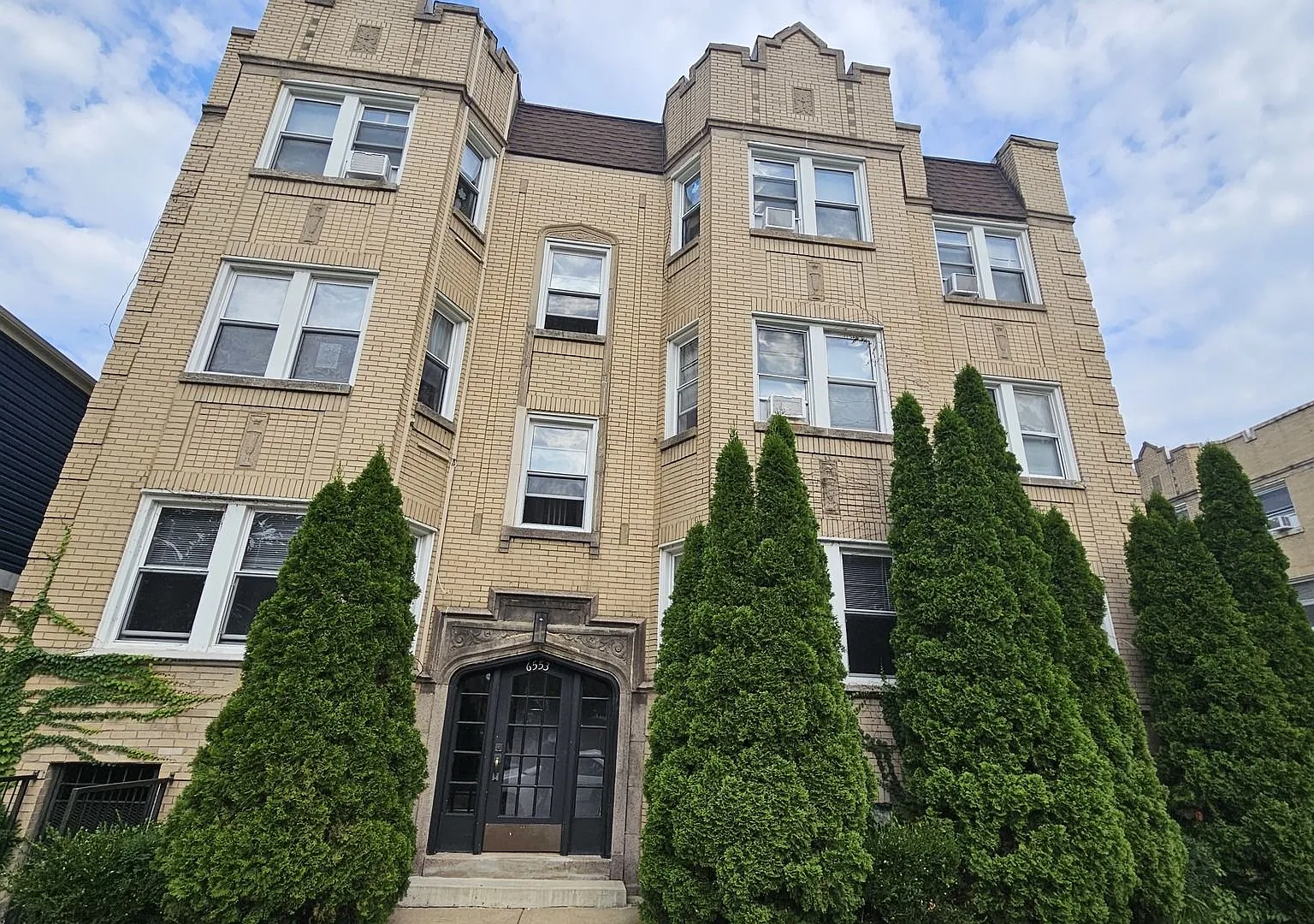 2 bed, $1,875 — Photo 1