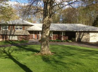 54 Country Hills Rd, Hamden, CT 06514