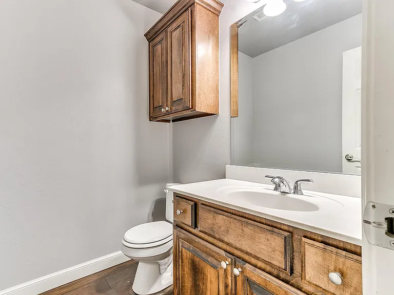 17121 Kemble Ln — Photo 10