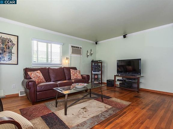 5th image of 820 Bella Vista Ave