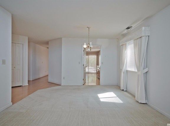 5th image of 5858 Montauban Ave