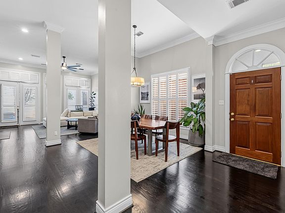 4th image of 2429 North Blvd