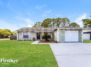 7100 Sandalwood Dr, Port Richey, FL 34668