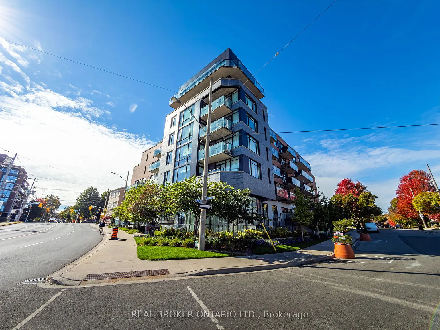 25 Malcolm Rd #606 photo 1