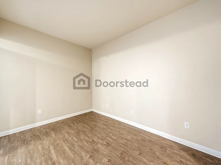 450 J St #5101 — Photo 29