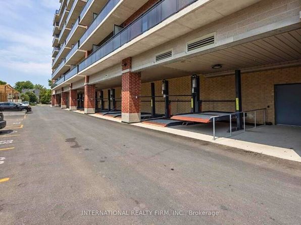 652 Princess St #425, Kingston, ON K7L 1E5
