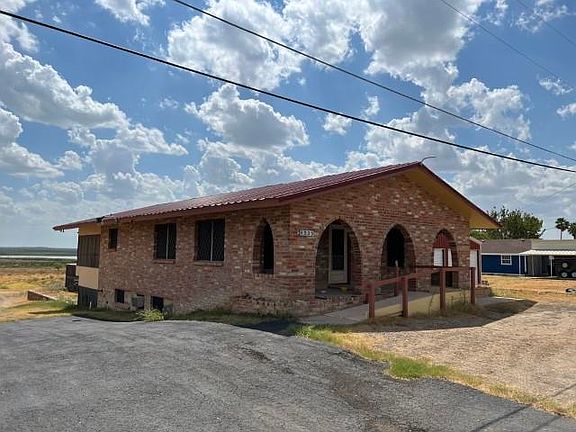 2nd image of 5335 Siesta Ln