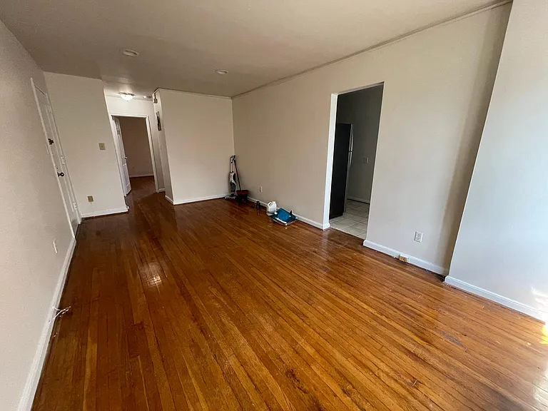 408 Independence Ave SE #204 — Photo 11