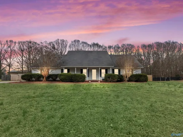 22414 Howard St, Athens, AL 35613