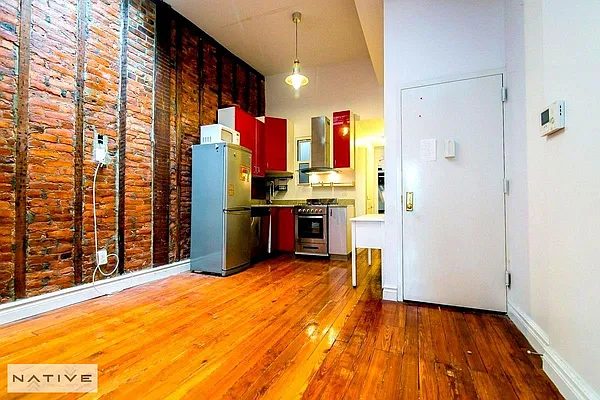 Rented by Native Real Estate LLC | media 9