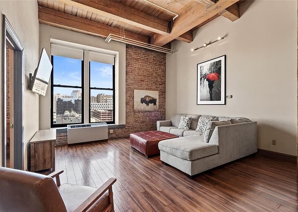 1st image of 308 W 8th St APT 414