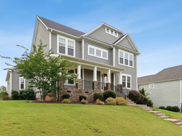 905 Green Oaks Pkwy, Holly Springs, NC 27540