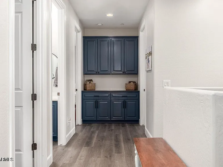 4173 N Village St — Photo 28