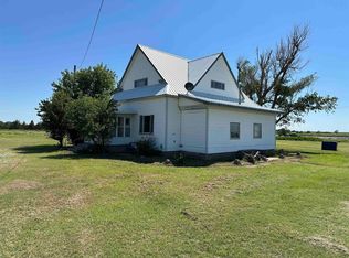 223 W Bolinger Rd, Bucklin, KS 67834