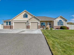 102616 Kash Loop, Kennewick, WA 99338