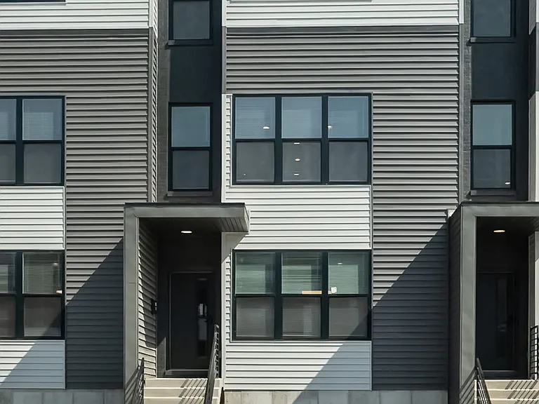 2182 Forest Ave — Photo 1