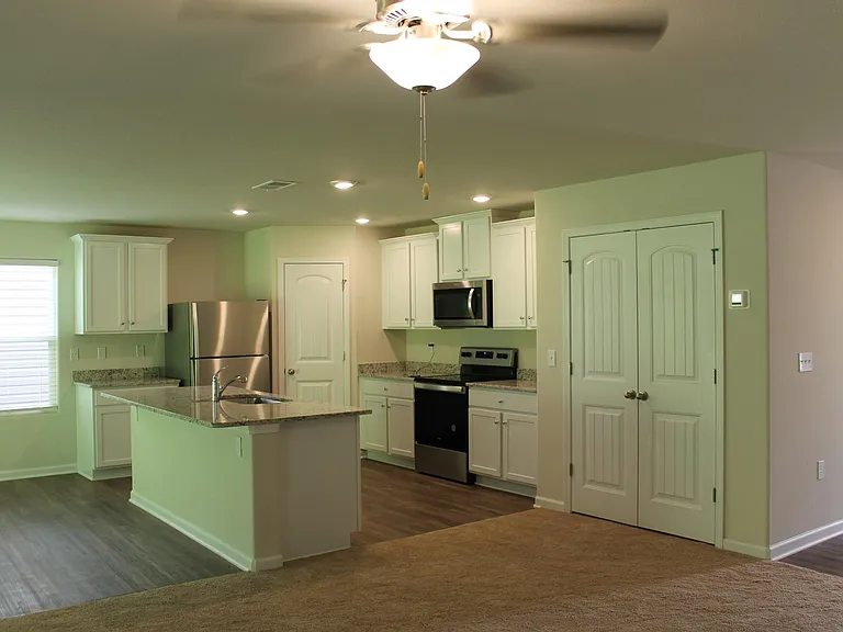 9201 Creedmore Hills Dr — Photo 4