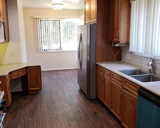 3rd image of 323 S La Peer Dr