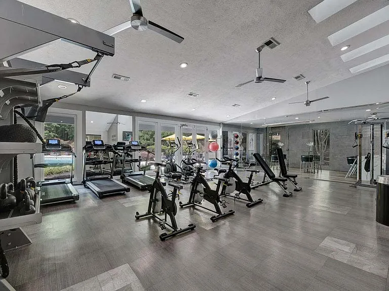 Averelle North Hills — Photo 8