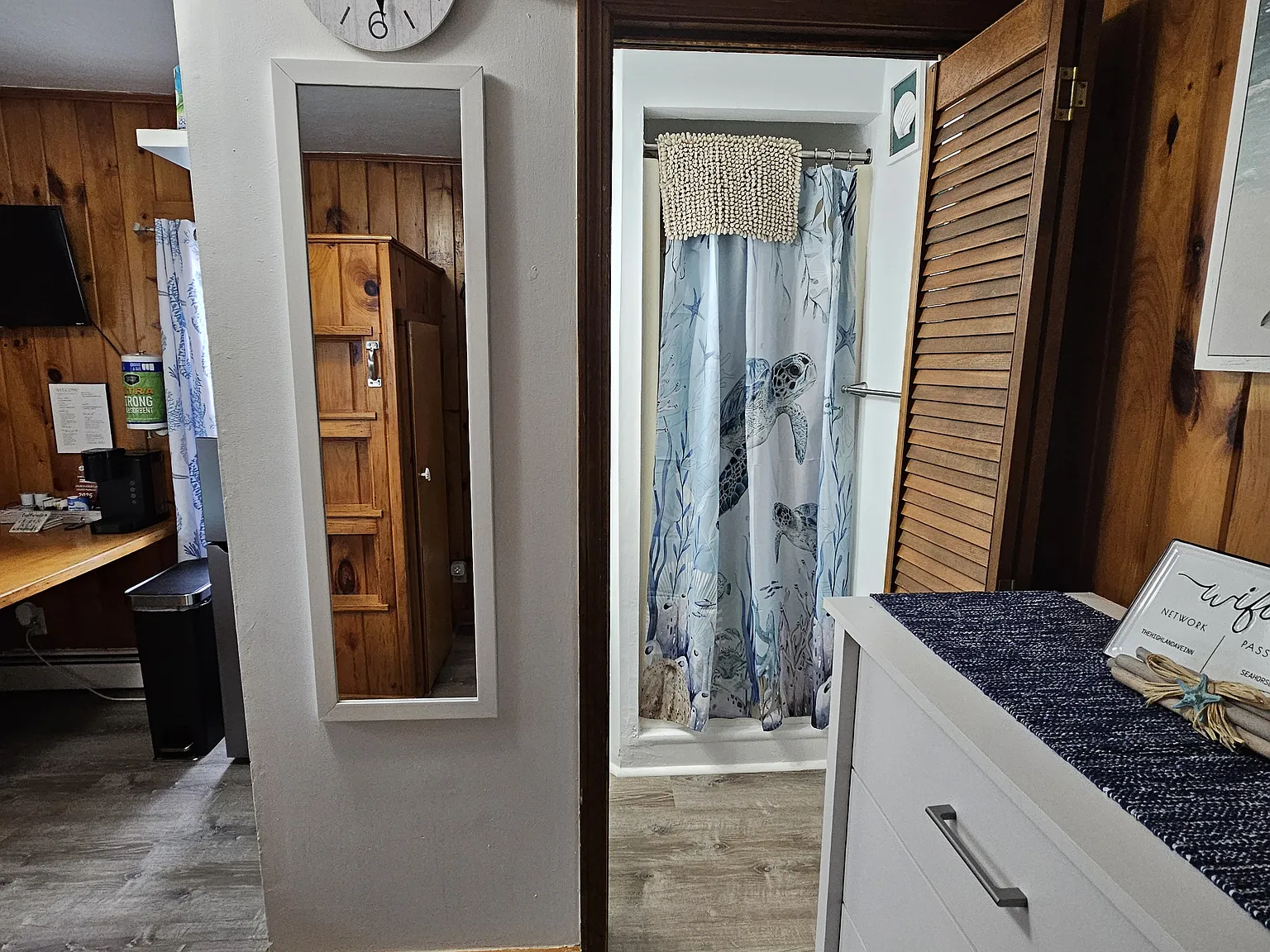 Studio, 180 sqft, $900 — Photo 3