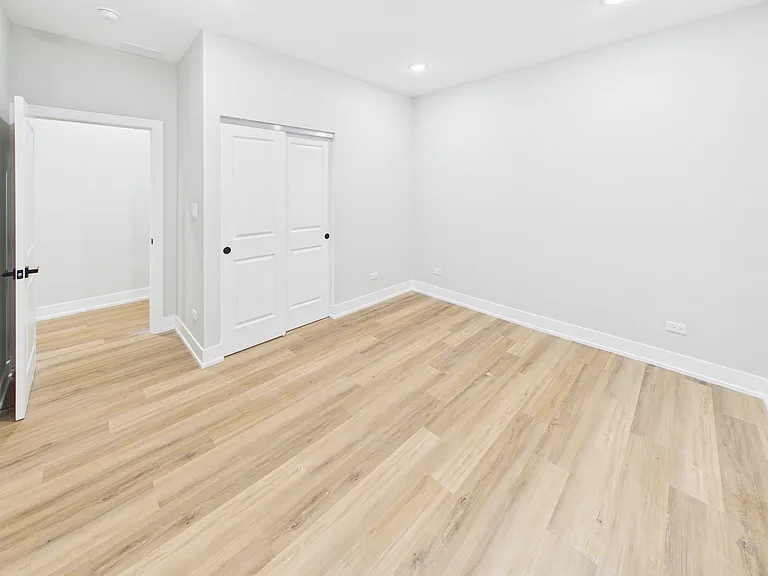 6220 S King Dr #2 — Photo 17