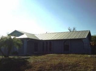 322 NE 18th Pl, Cape Coral, FL 33909