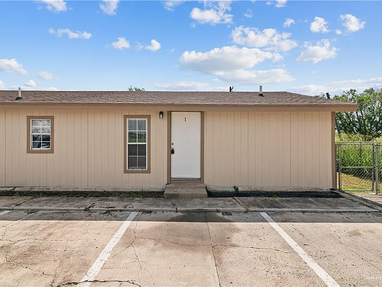 801 S FM 1015 #1 — Photo 4